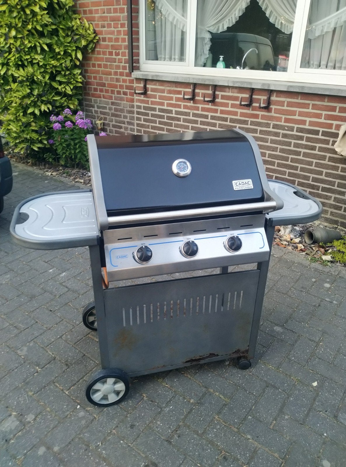 Barbecue op gas CADAC patio living in perfecte staat., Tuin en Terras, Ophalen, Zo goed als nieuw