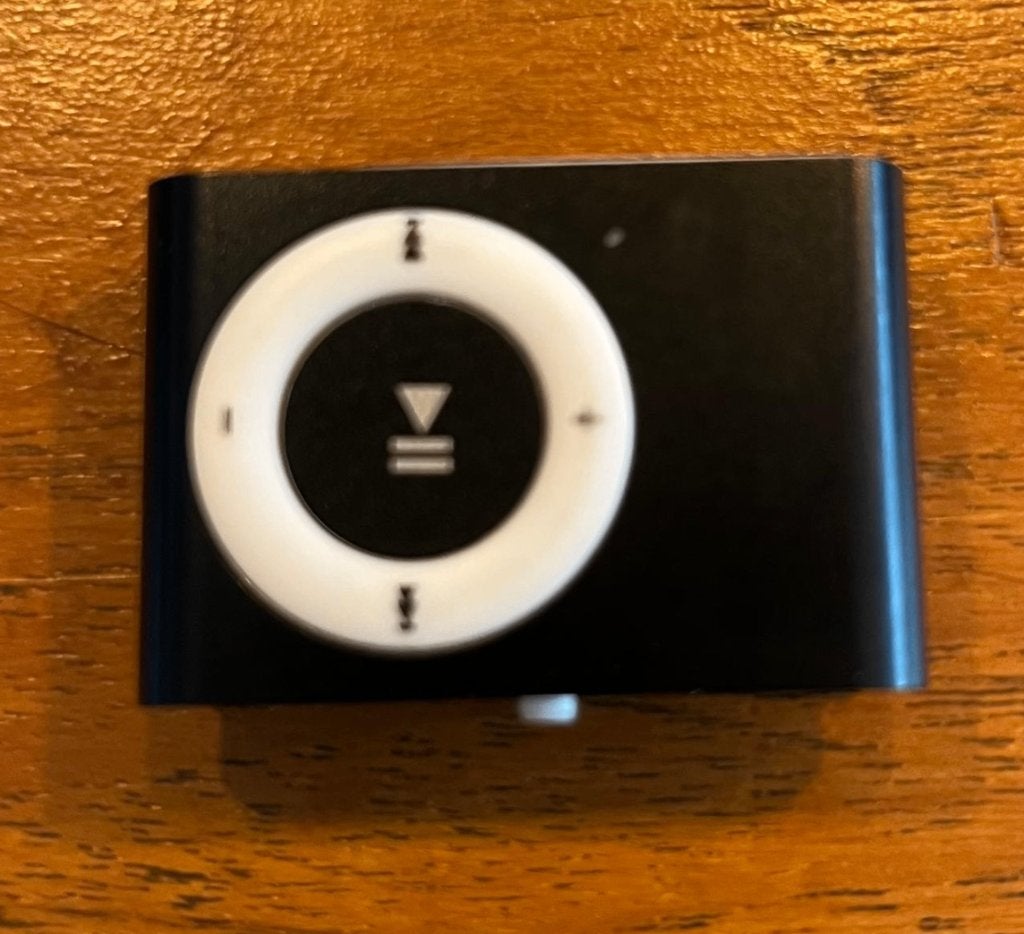Apple iPod shuffle 4e generatie, 2GB, kleur zwart., Audio, Tv en Foto, Mp3-spelers | Apple iPod, Gebruikt, Shuffle, Zwart, Ophalen of Verzenden