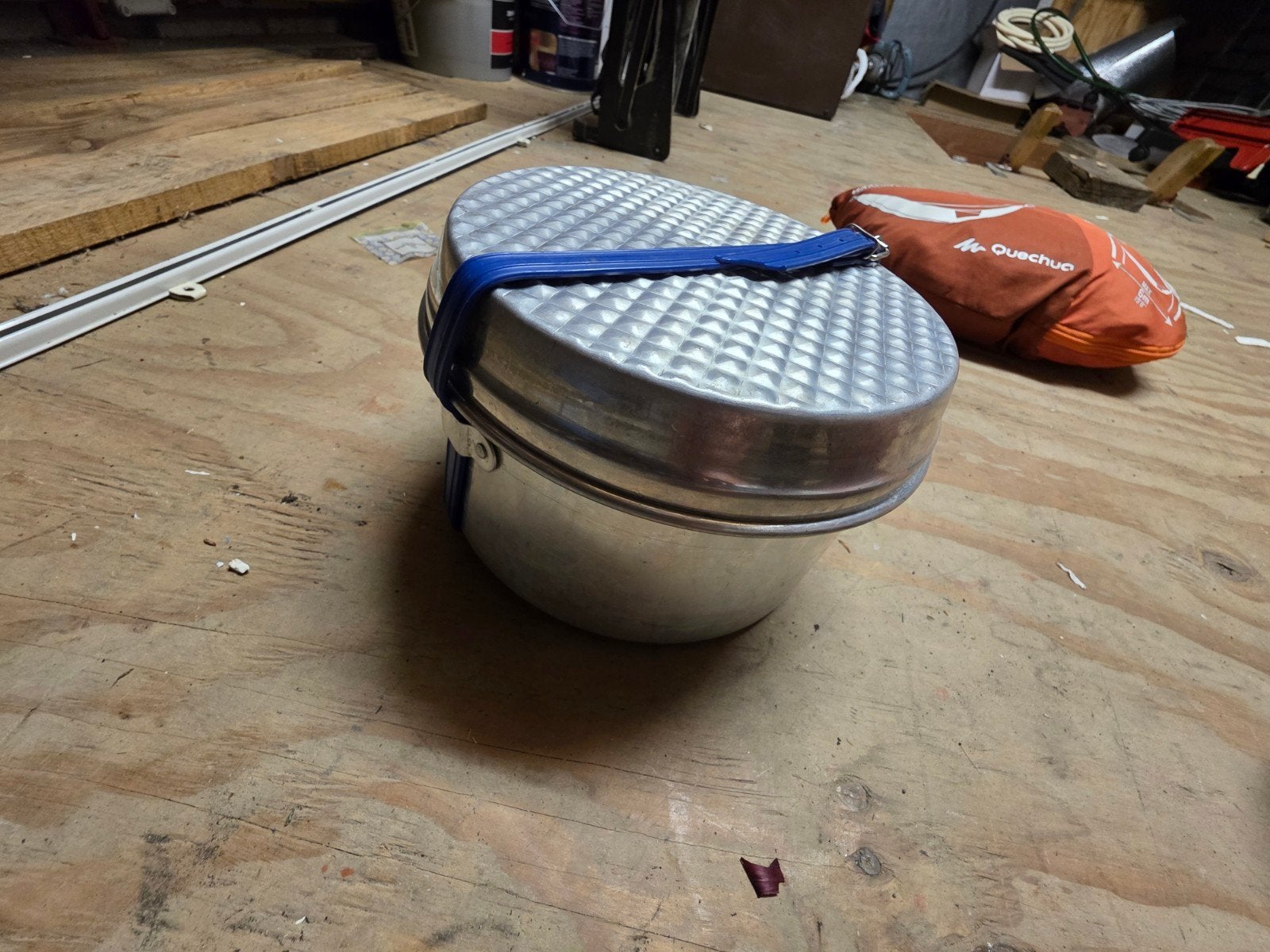 Aluminium pannenset, Ophalen