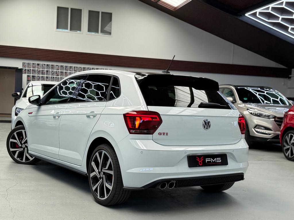 Volkswagen Polo 2.0 TSI GTI CarPlay Camera, Stof, Gebruikt, Zwart, 4 cilinders