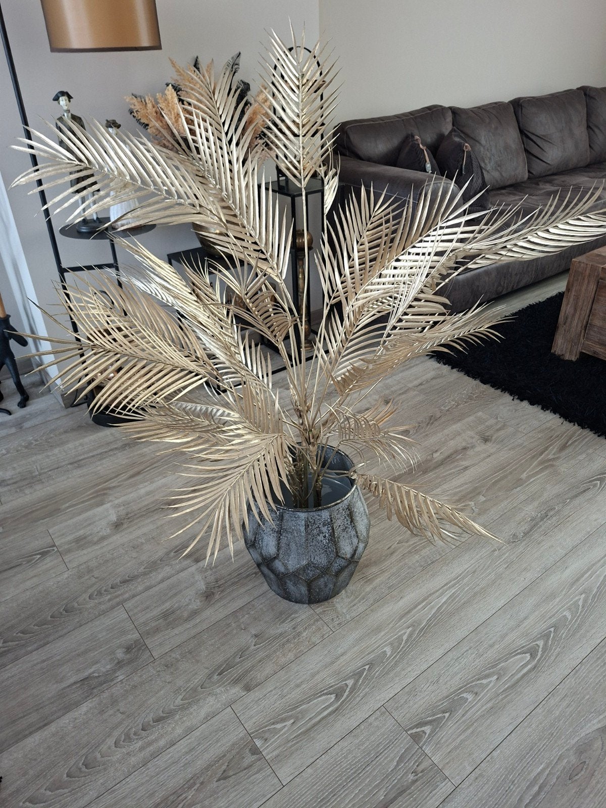 Grote metalen vaas met gouden palmbladeren, Ophalen, Gebruikt