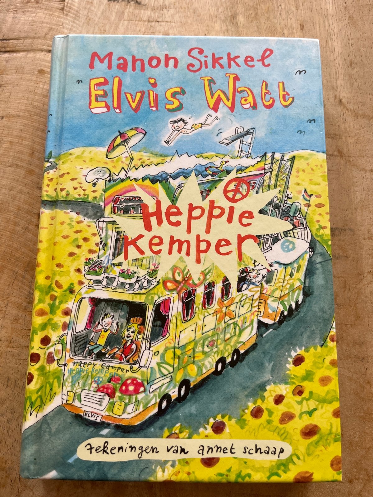 Elvis Watt: Heppie Kemper - Manon Sikkel (Kinderboek), Ophalen of Verzenden, Zo goed als nieuw, Fictie