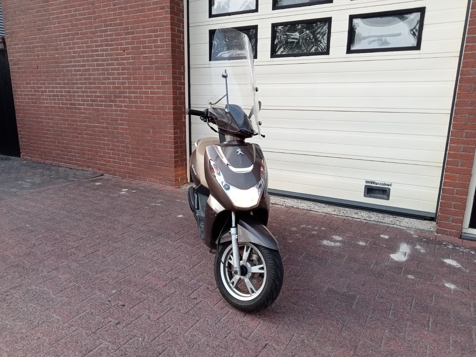 Peugeot kisbee snor 25km bouwjaar 2018 49070km, Gebruikt, Overige modellen, Ophalen of Verzenden, 50 cc