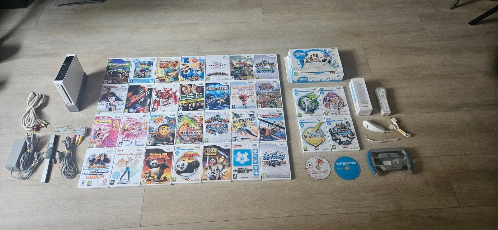 Wii Console met 30+ Spellen Mario, Disney , Racen etc, Spelcomputers en Games, Ophalen, Gebruikt, Overige genres, Eén computer