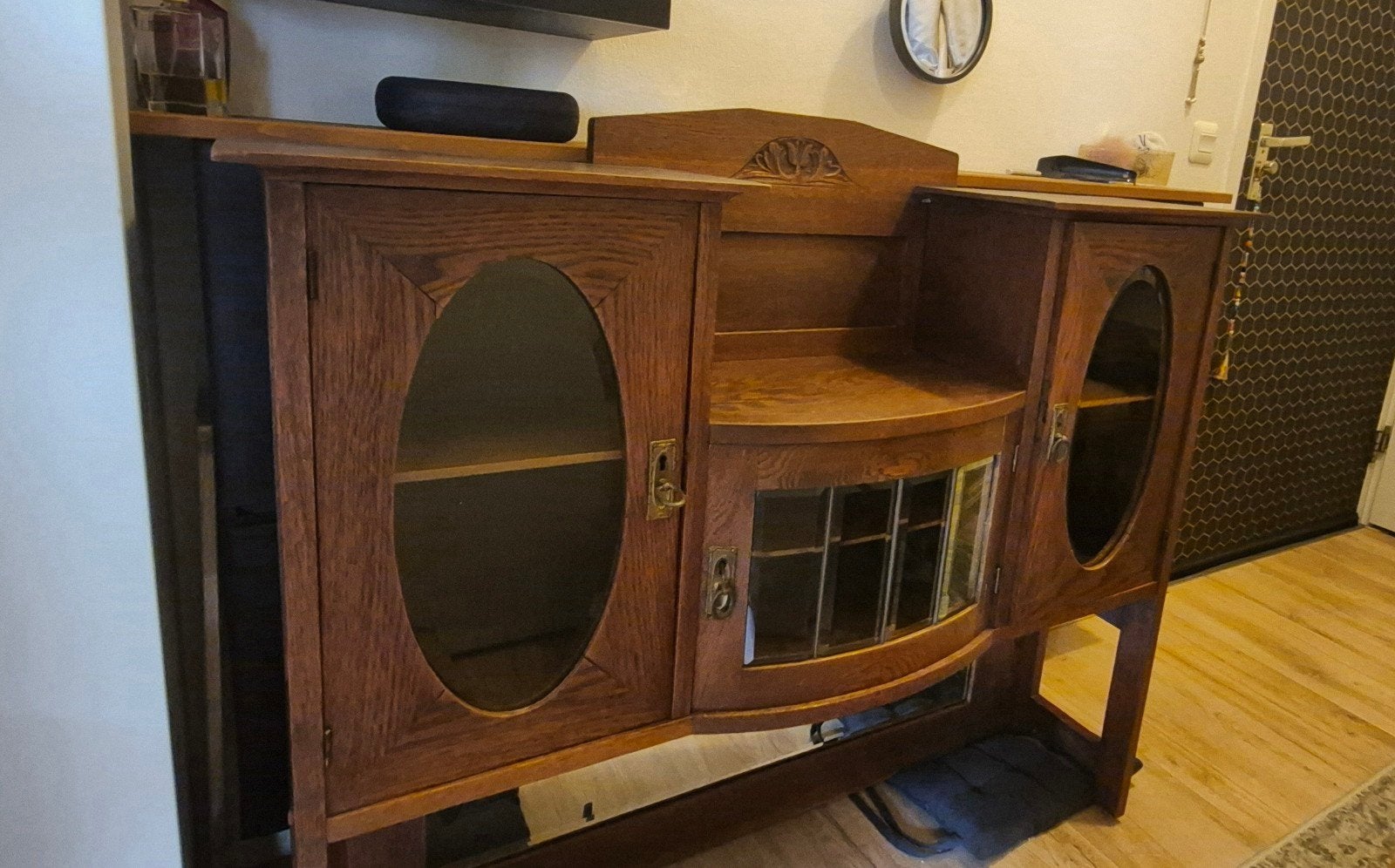 Antiek opzetstuk/bovendeel van een dressoir, Ophalen