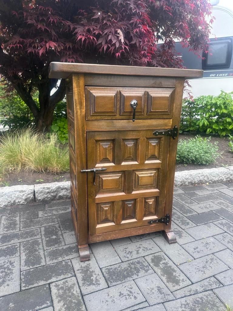 kast in spaanse stijl uit de jaren '60, Ophalen of Verzenden