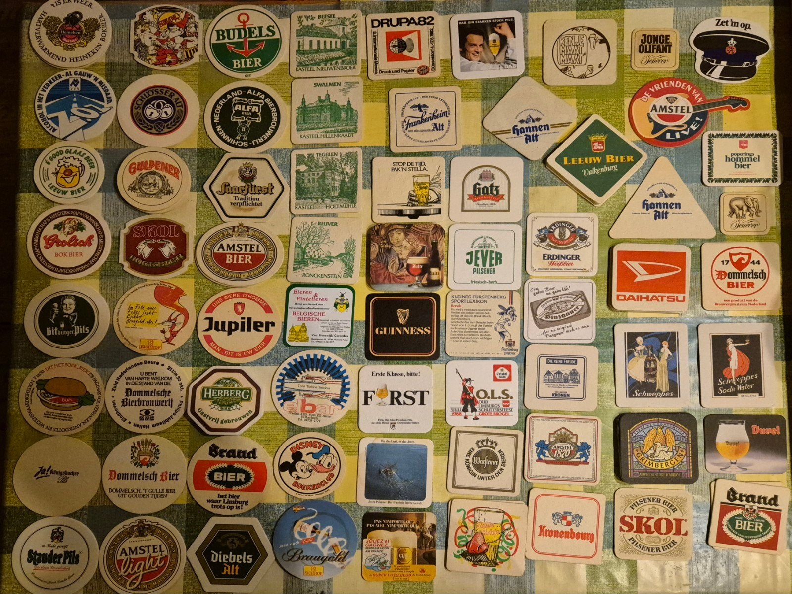 Grote collectie diverse bierviltjes - Vintage en Modern, Ophalen, Gebruikt, Viltje(s), Overige merken