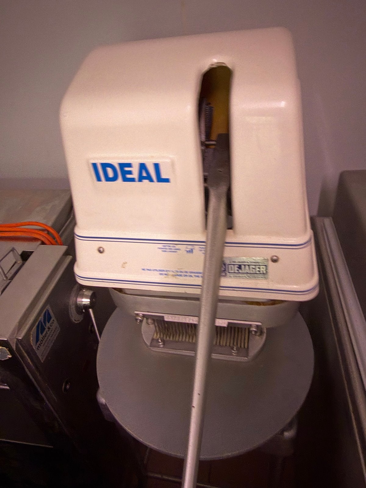 Professionele Ideal De Jager vleesvermalser, Huis en Inrichting, Ophalen