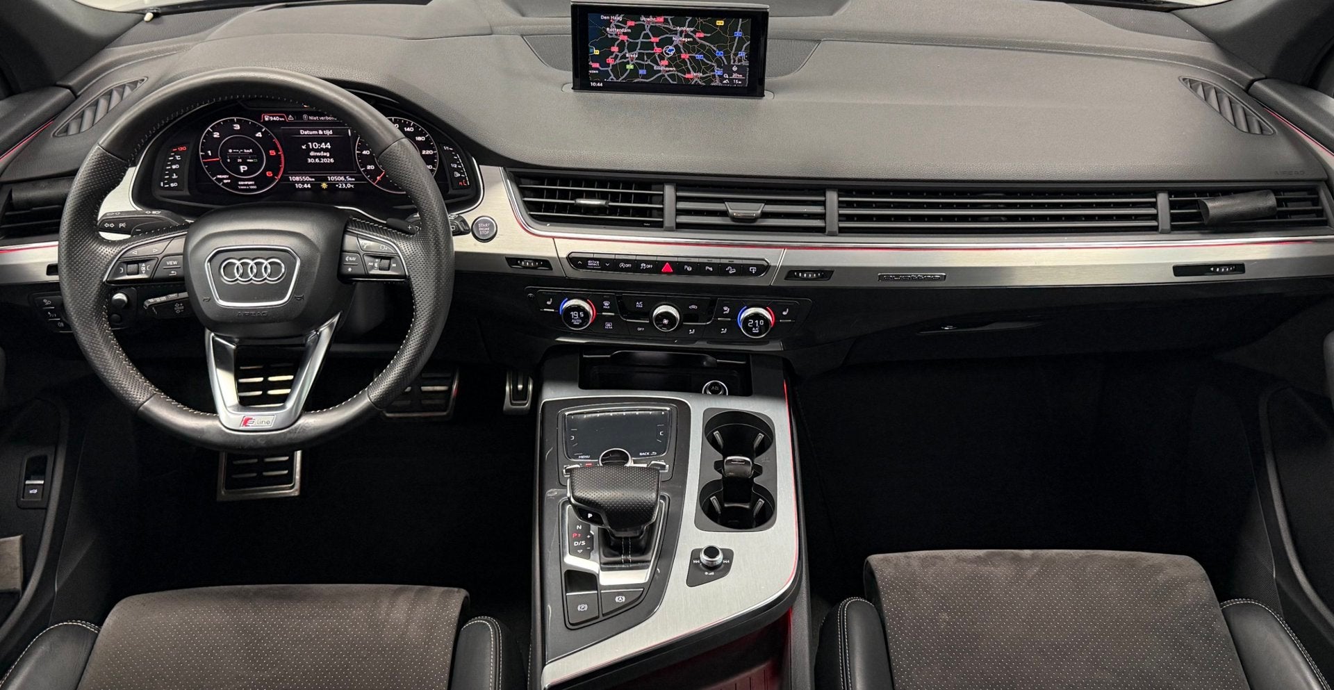 Audi Q7 3.0 TDI ultra quattro Pro Line S*Panodak*Trekhaak*Lu, Auto's, Audi, Automaat, Gebruikt, 241 €/maand, Zwart