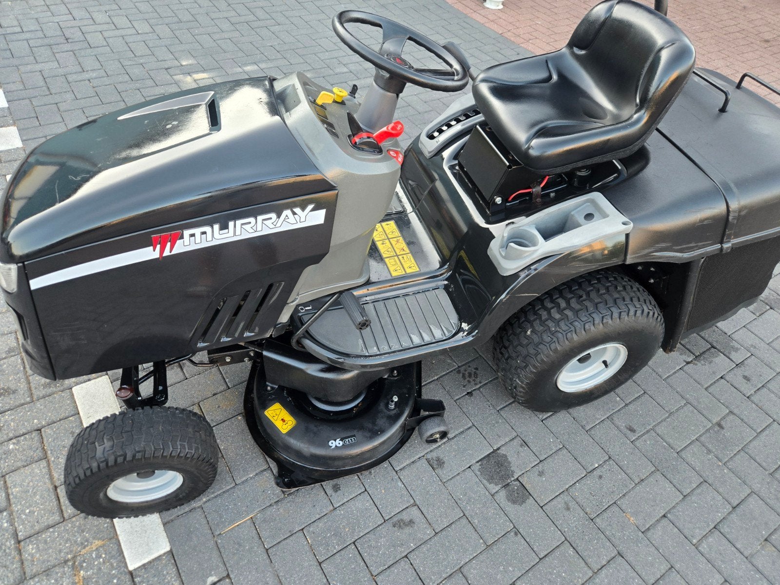 Zitmaaier Murray 
Voedrostaat  / automaat, Ophalen of Verzenden