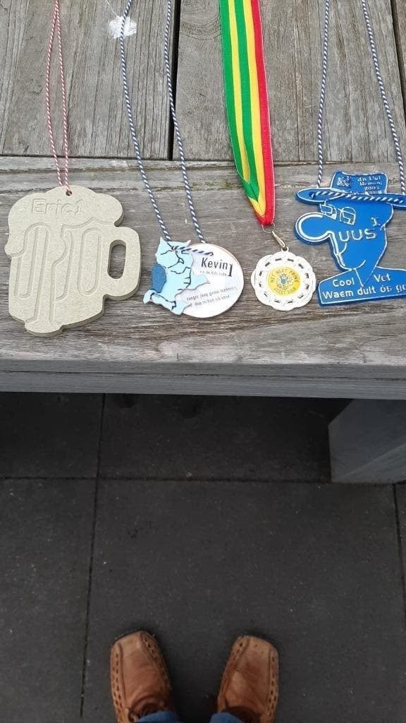 Carnavalsmedailles, Ophalen of Verzenden, Zo goed als nieuw, Carnaval, Accessoires