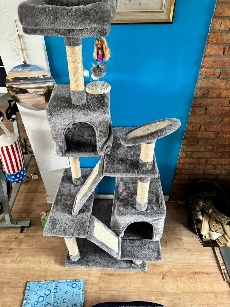 Krabpaal poes xxl, Dieren en Toebehoren, Ophalen of Verzenden, Zo goed als nieuw, Krabpaal
