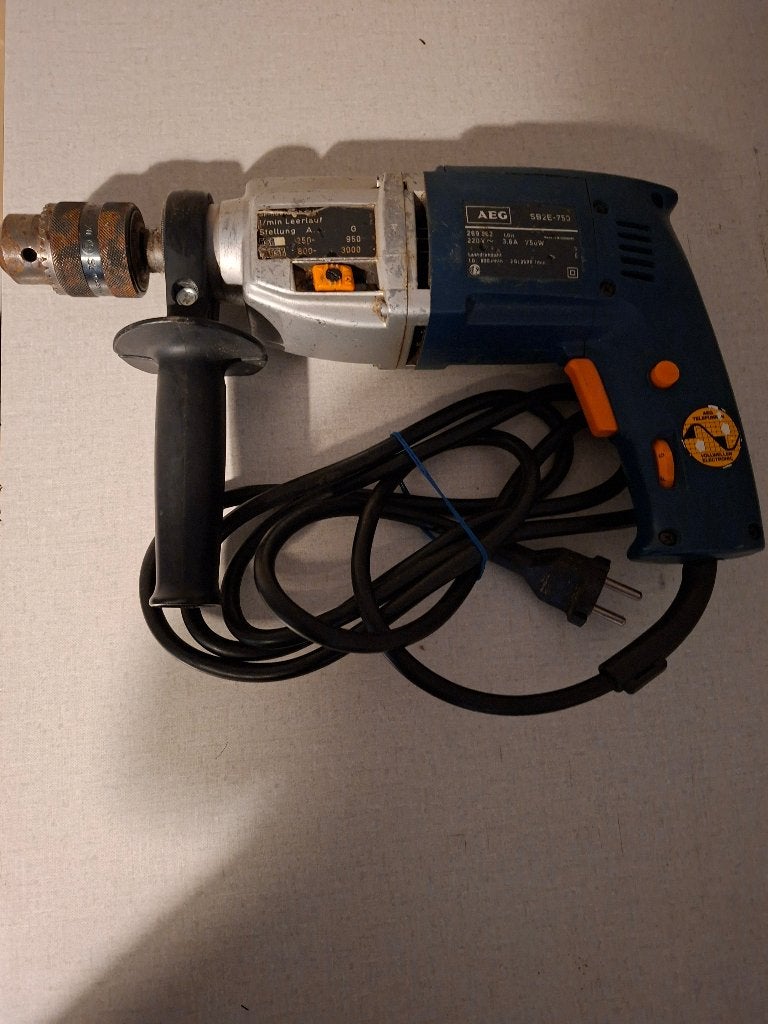klopboormachine AEG SB 2E-750, Ophalen, Gebruikt, 600 watt of meer, Boormachine