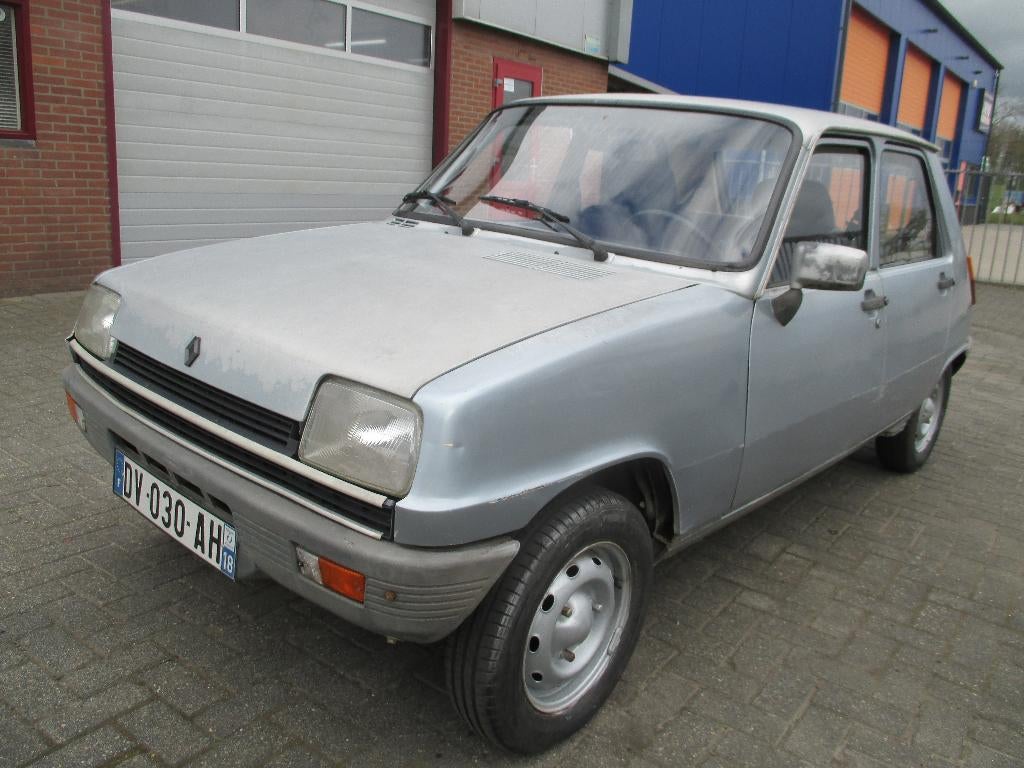 Renault 5 R5 1983 rechtstreeks uit Frankrijk. Keihard., Auto's, Oldtimers, Voorwielaandrijving, Stof, Renault, Handgeschakeld
