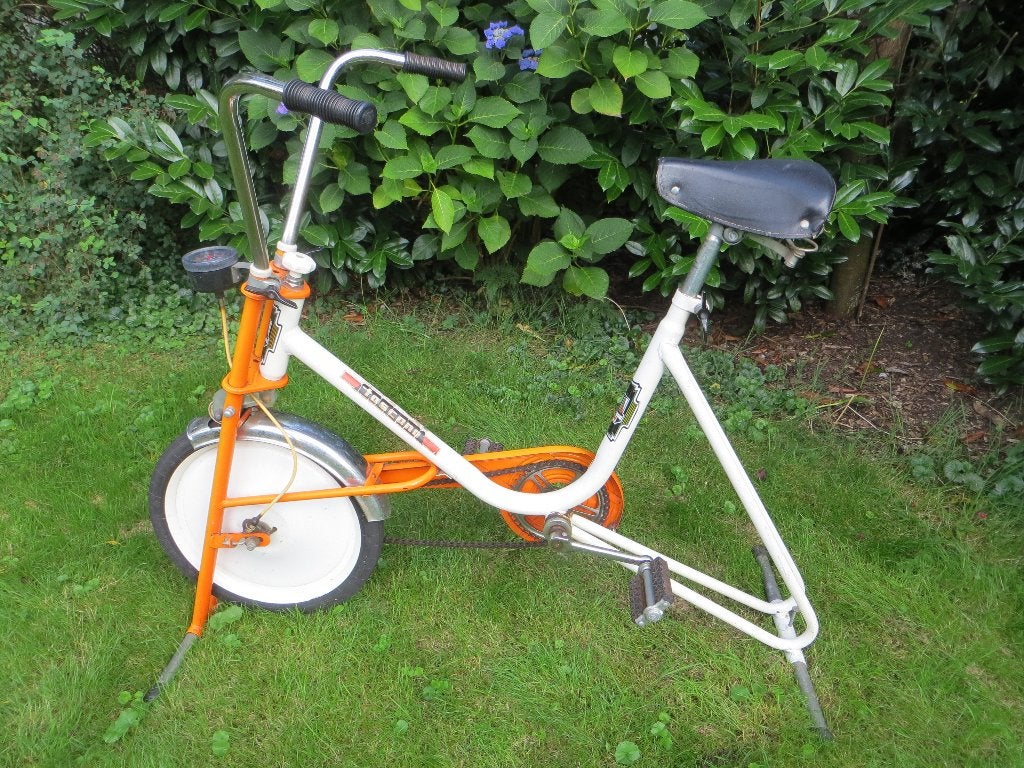 Vintage hometrainer Toscana. Retro. Oranje wit. Cardio Fiets, Ophalen, Gebruikt, Metaal, Benen