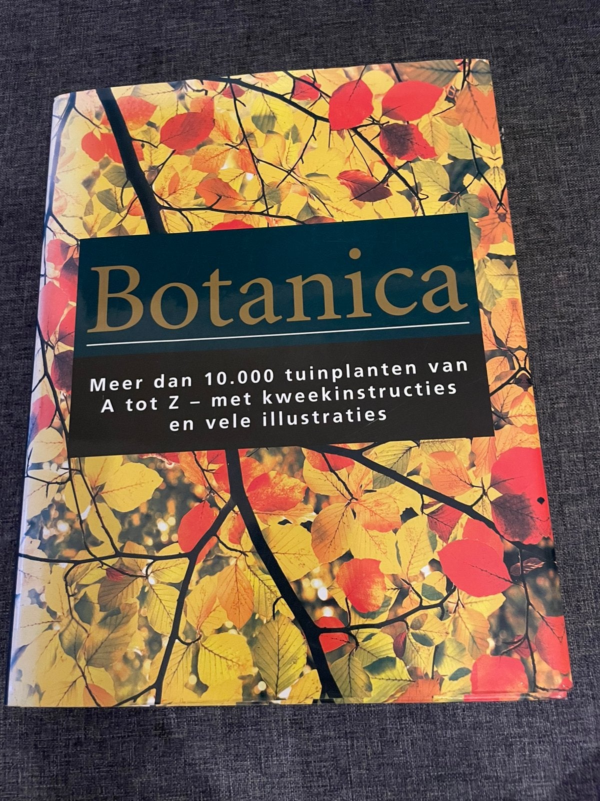 Prachtig Gebonden planten/tuinboek Botanica, Ophalen, Zo goed als nieuw