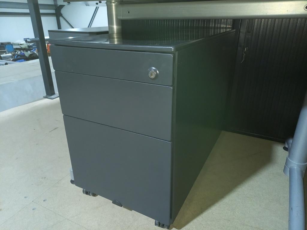 Metalen ladeblok, Ophalen