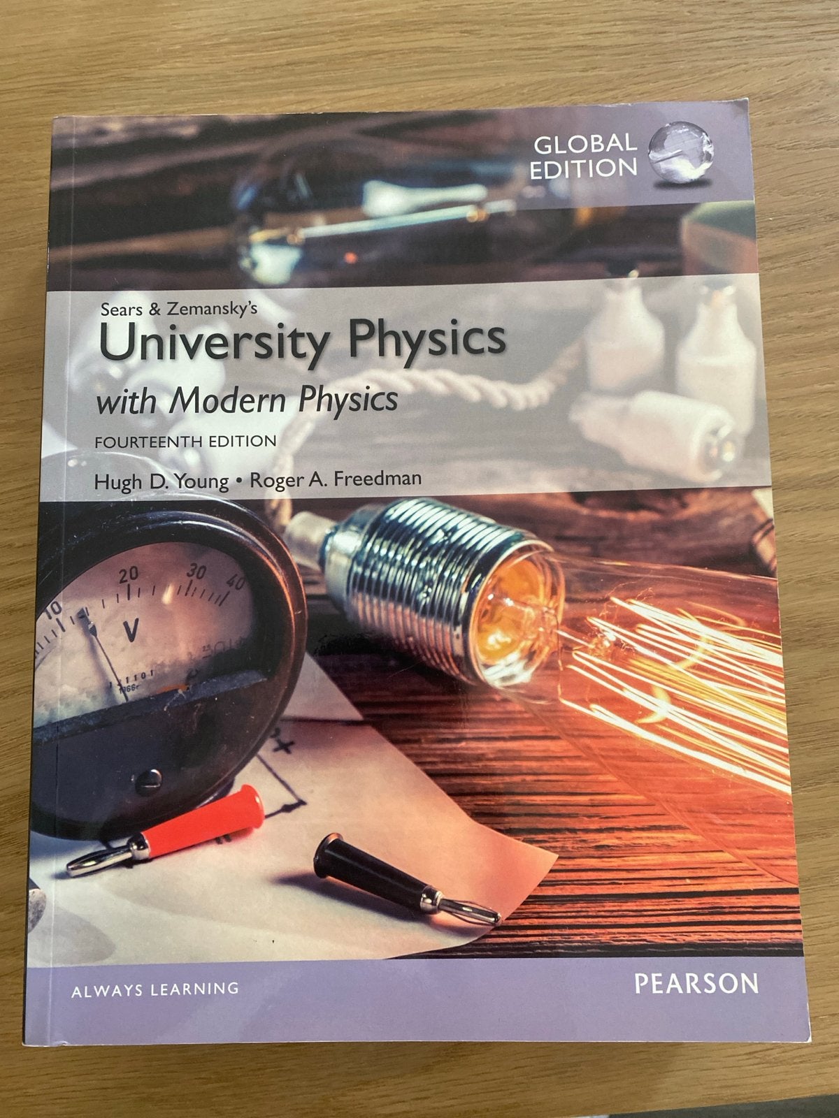 University Physics with Modern Physics - 14e editie, Ophalen of Verzenden, Beta, Zo goed als nieuw, WO