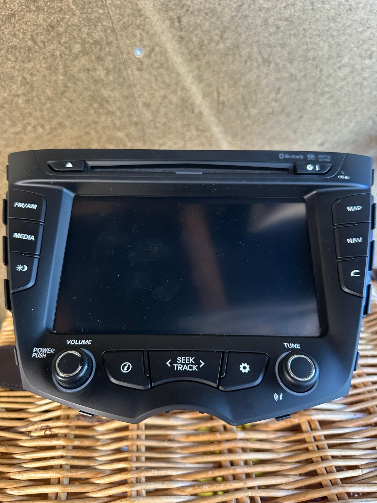 Hyundai Veloster Radio Navigatie CD-speler LNC1200EEFS, Ophalen, Gebruikt