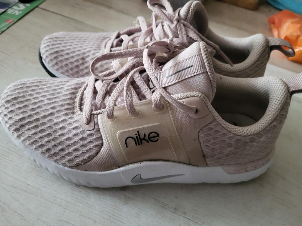 Nike sneakers roze/beige maat 39, Nike, Ophalen of Verzenden, Sneakers of Gympen, Roze