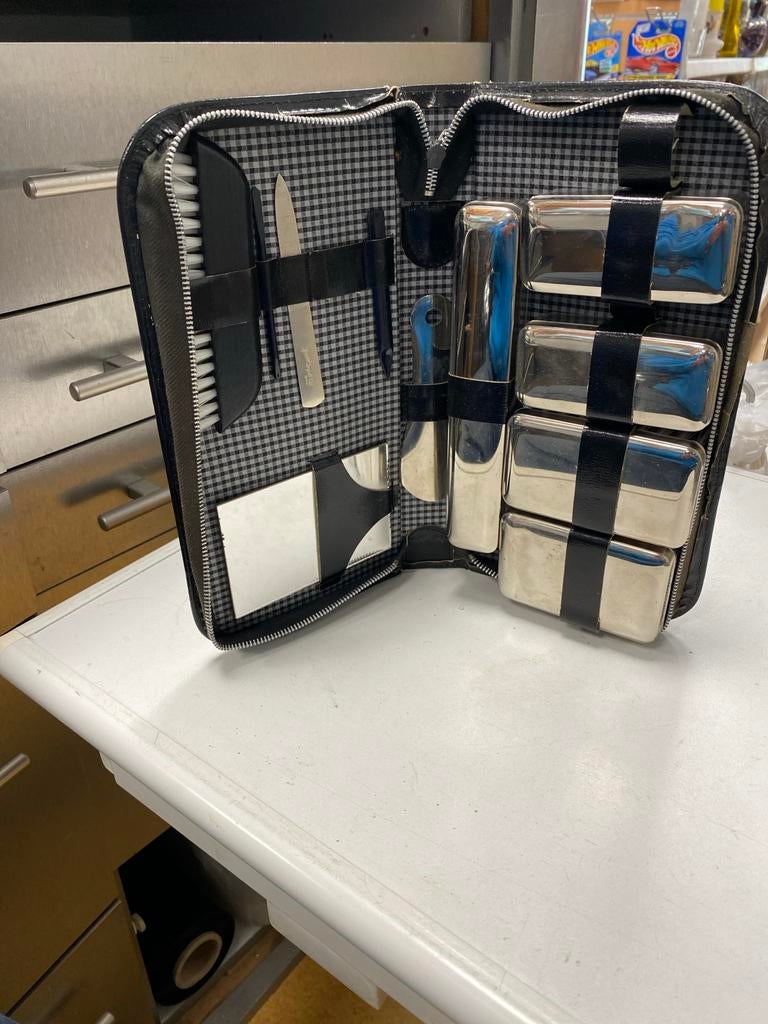 Vintage Reis Toiletset in Leren Etui - Compleet, Antiek en Kunst, Ophalen of Verzenden