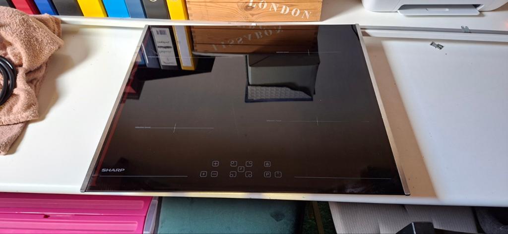 Sharp Inductiekookplaat KH-6I19FT00-EU, Ophalen, Gebruikt, 4 kookzones, Inductie