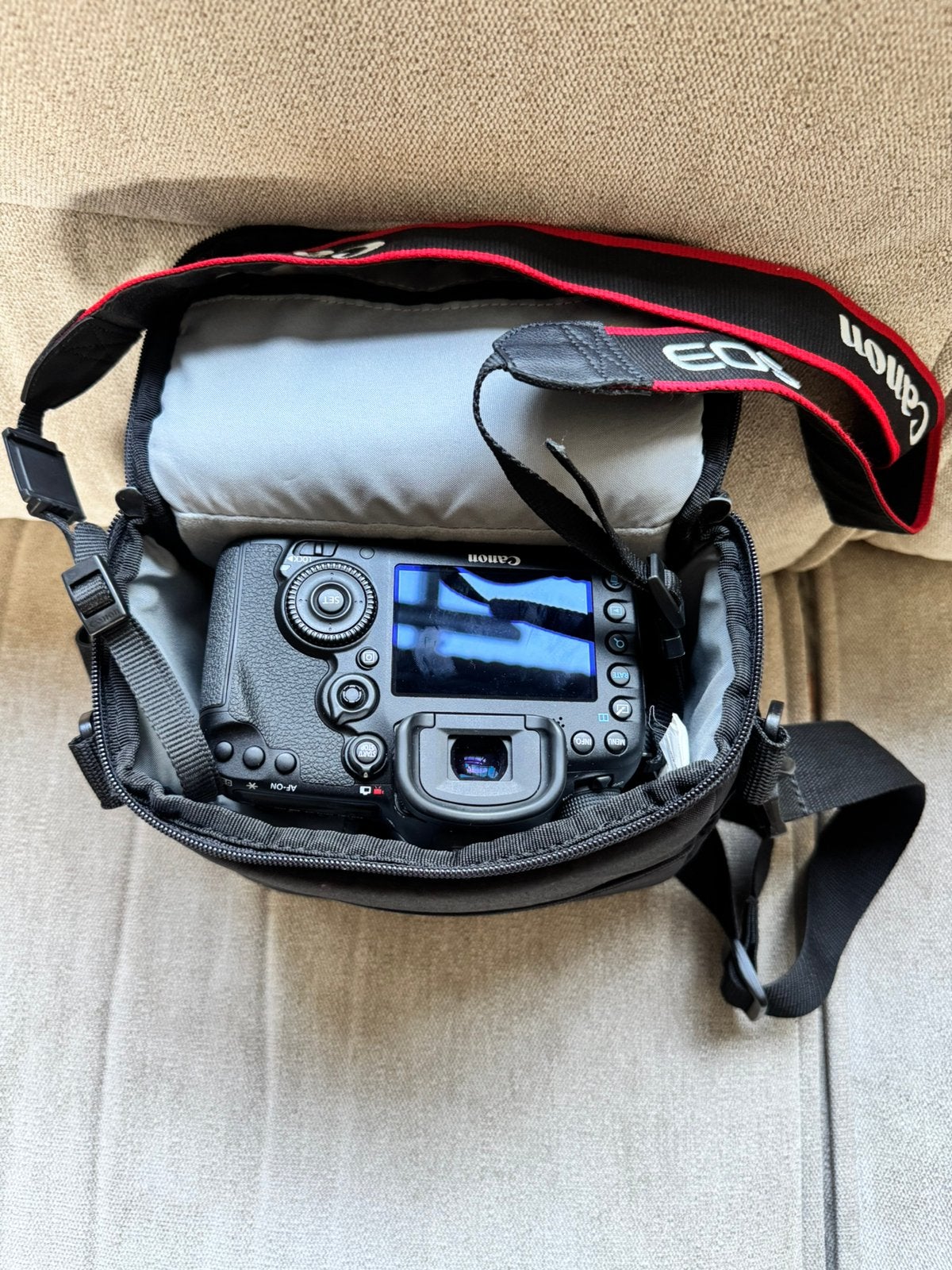 Canon 7D, Ophalen of Verzenden, Zo goed als nieuw, Canon, Geen optische zoom