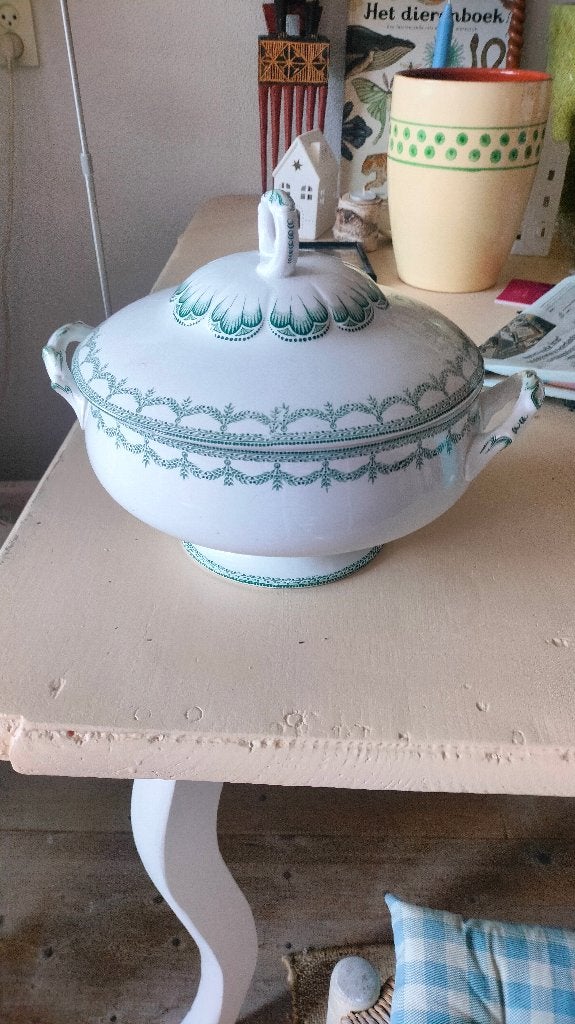 Mooi oude porseleinen en aardewerk schalen met deksel, Ophalen