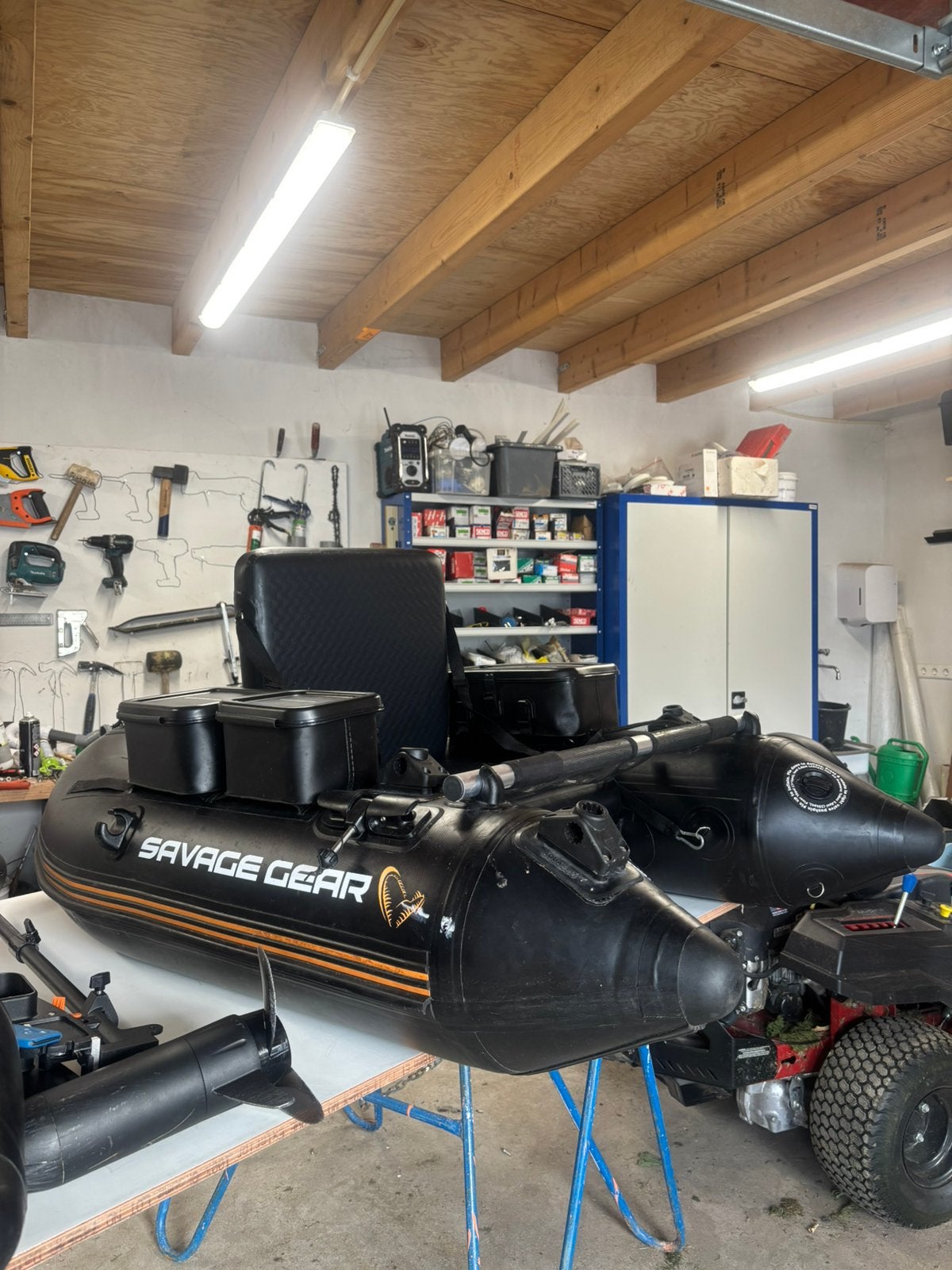 Savage Gear Belly Boat – compleet met accessoires, Ophalen of Verzenden, Gebruikt, Overige typen