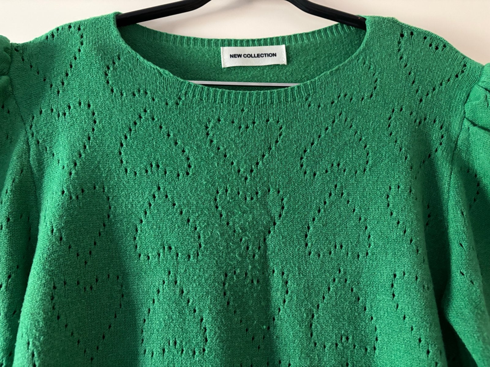 New Collection gebreide top met pofmouwen - felgroen, Ophalen of Verzenden, Zo goed als nieuw, Maat 38/40 (M), Groen
