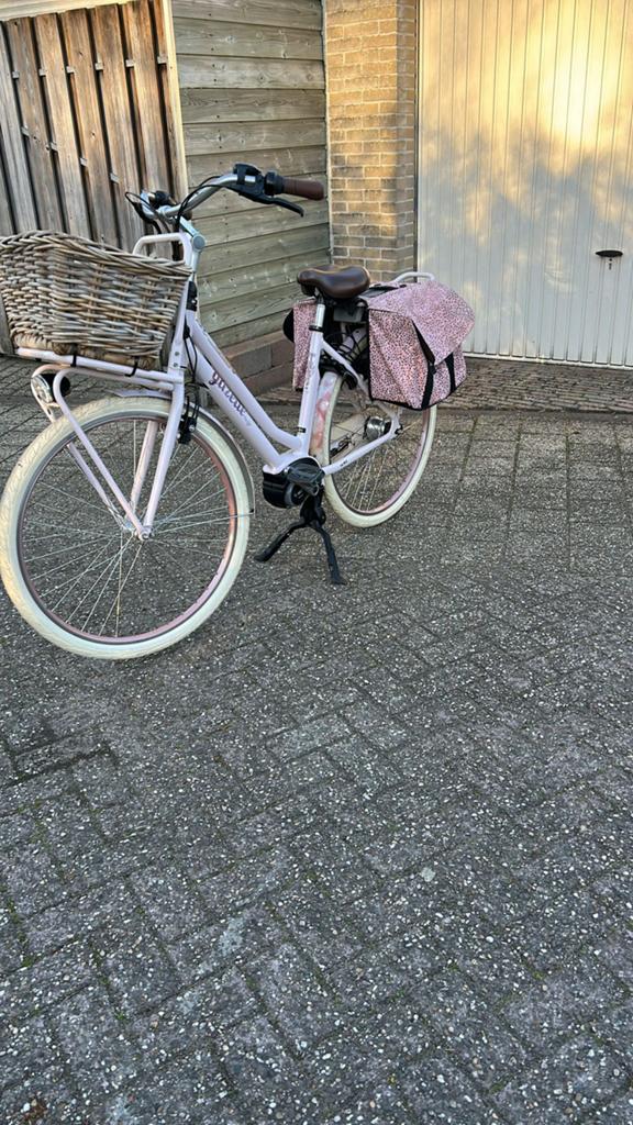 Mooie gazelle miss grace elektrische fiets bosch 4300 km, Fietsen en Brommers, Elektrische fietsen, Ophalen of Verzenden, Zo goed als nieuw