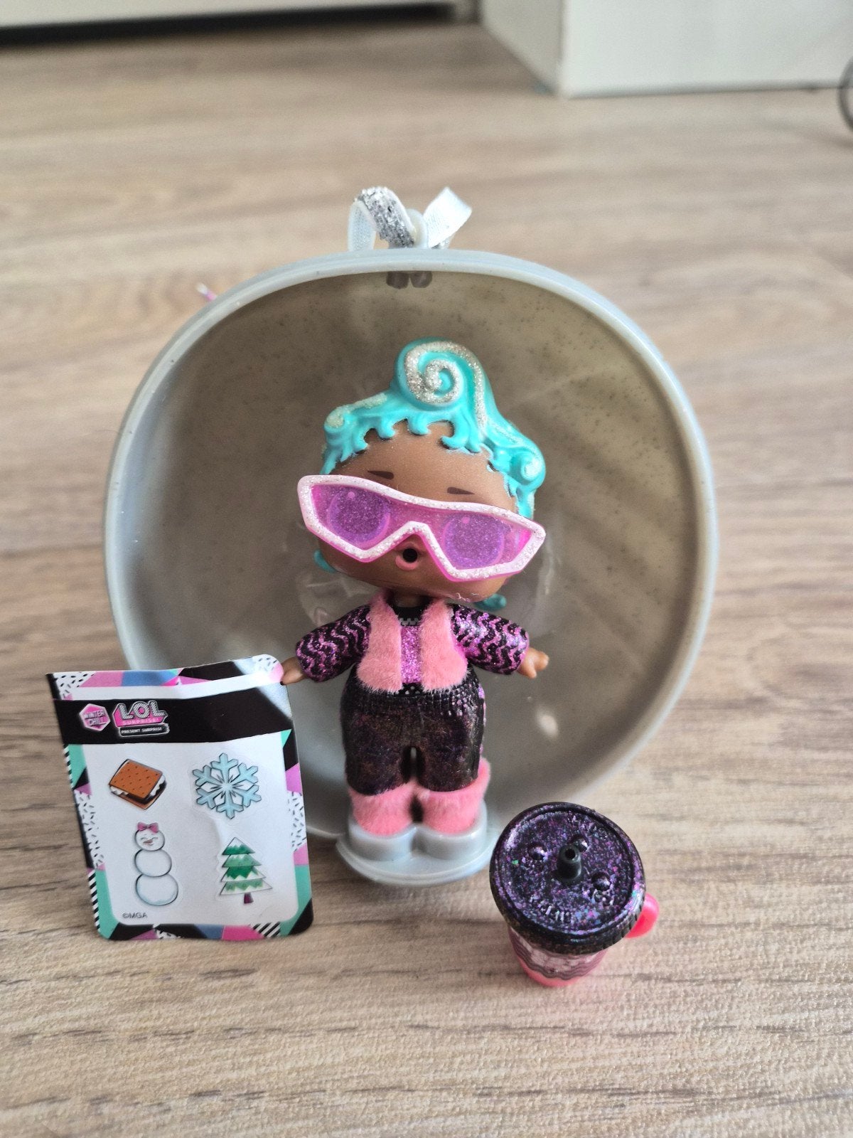 L.O.L. Surprise! Winter Chill Present Surprise - Precious, Ophalen of Verzenden, Zo goed als nieuw, Jongen of Meisje