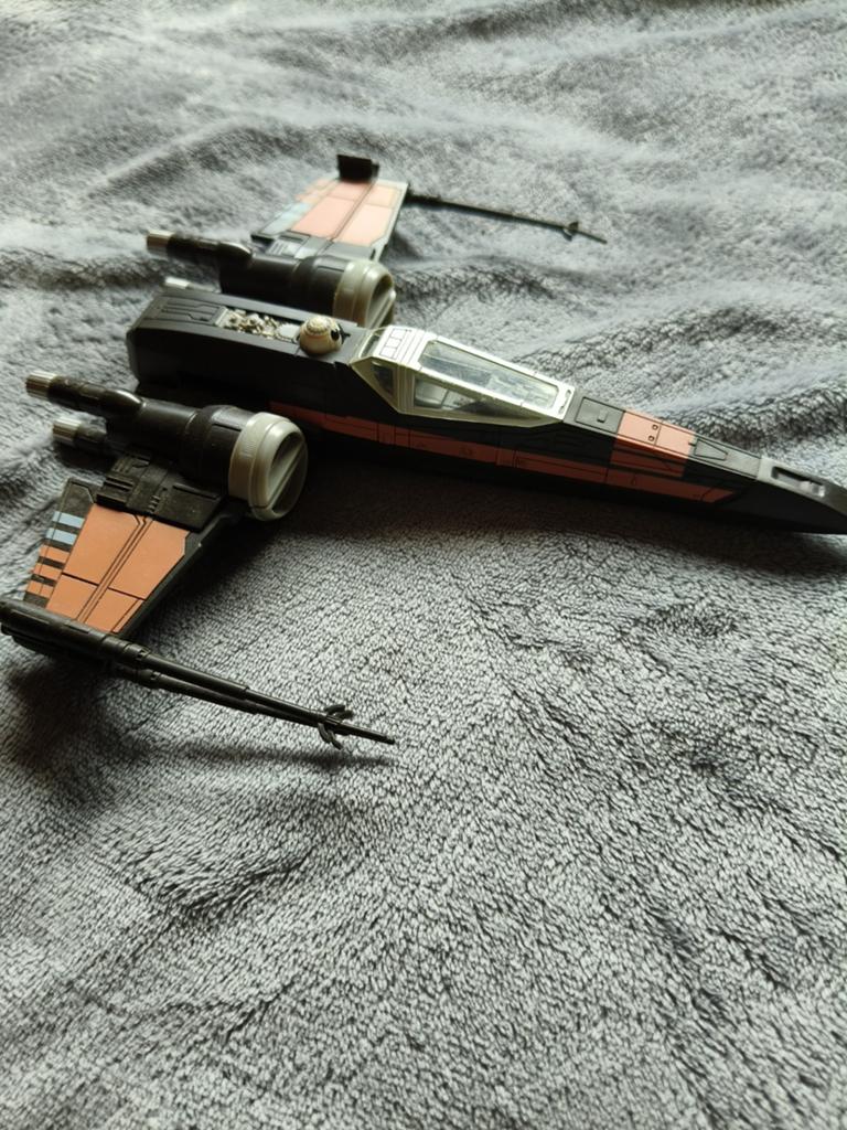 LEGO Star Wars X-Wing met geluidseffecten, Ophalen