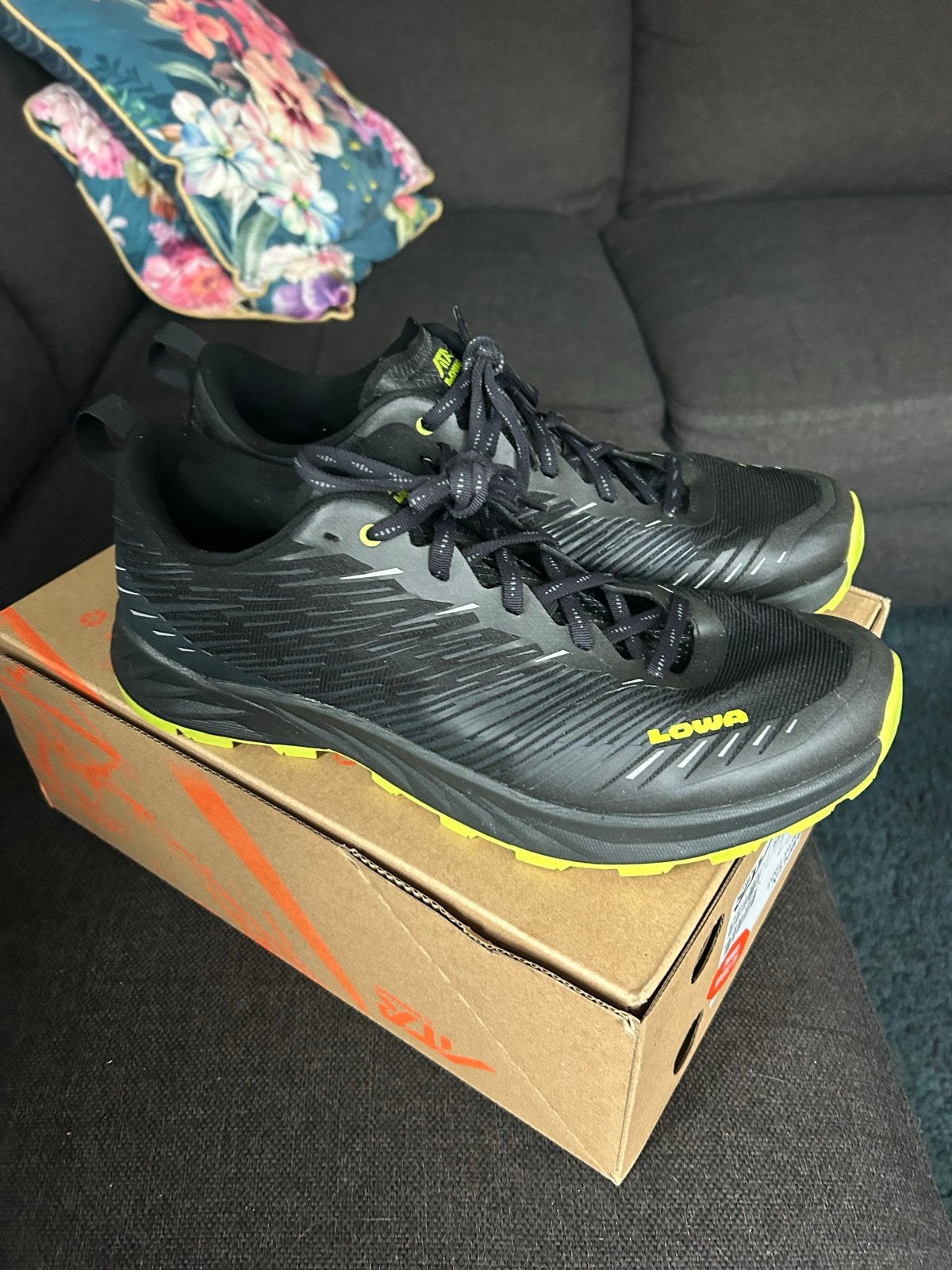 Lowa Amplux Maat 44 nieuwstaat, Ophalen of Verzenden, Zo goed als nieuw, Schoenen