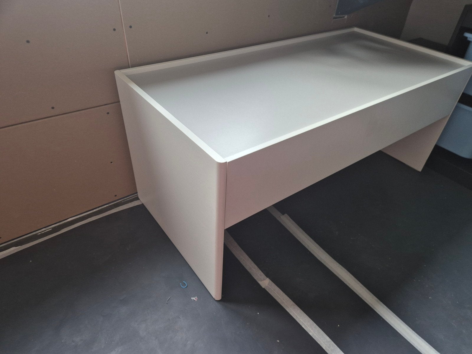 IKEA DUNDRA speeltafel met opbergruimte, moet weg nu 20,00, Ophalen, Zo goed als nieuw, Tafel(s)