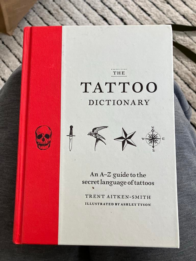 The Tattoo Dictionary - Boek over tattoo symboliek, Ophalen, Zo goed als nieuw
