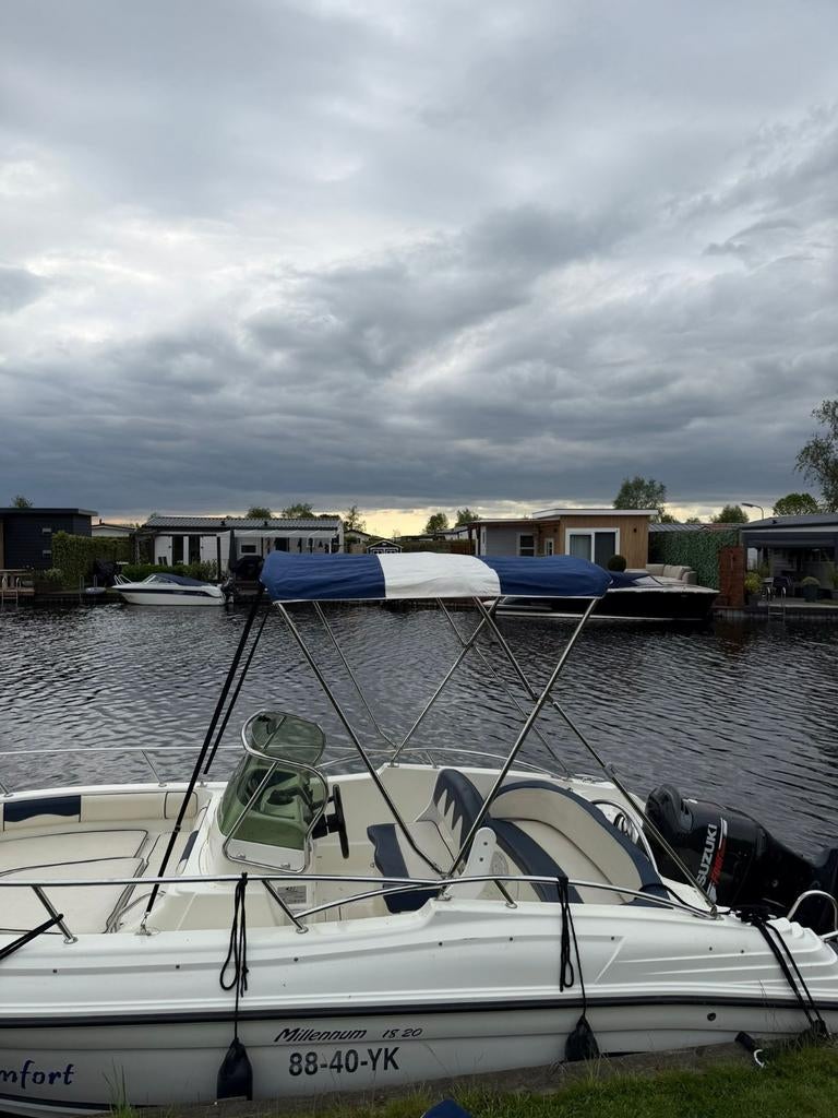 Rancraft 18 met suzuki 140pk console boot ranieri, Watersport en Boten, Ophalen, Zo goed als nieuw, 200 pk of meer, Elektrische start