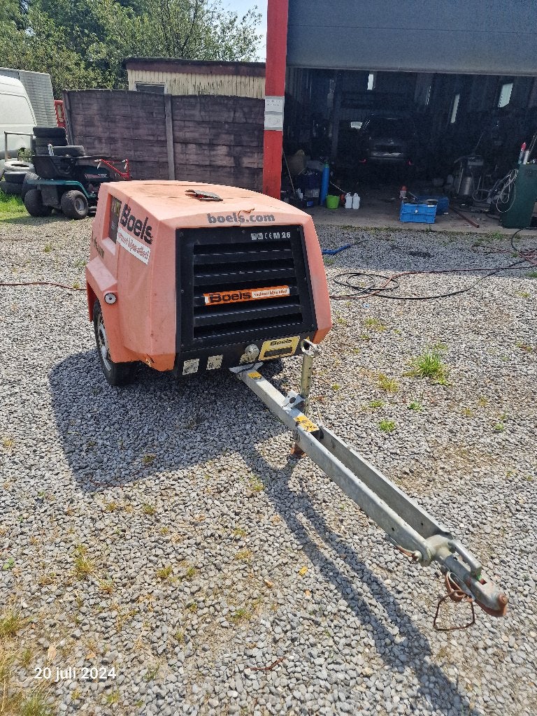 Zandstraalketel met compressor, Ophalen, Gebruikt, Minder dan 200 liter/min, 6 tot 10 bar