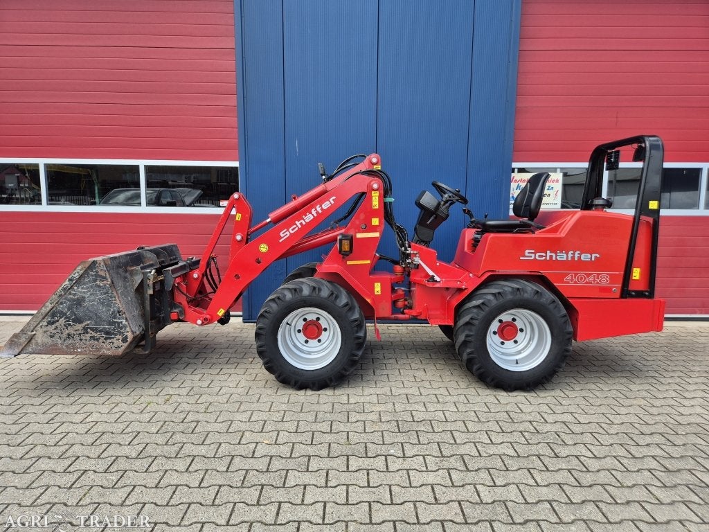 SCHAFFER 4048 SHOVEL 48 PK MET BAK, PALLETVORKEN EN KENTEKEN, Zakelijke goederen, Machines en Bouw | Kranen en Graafmachines, -