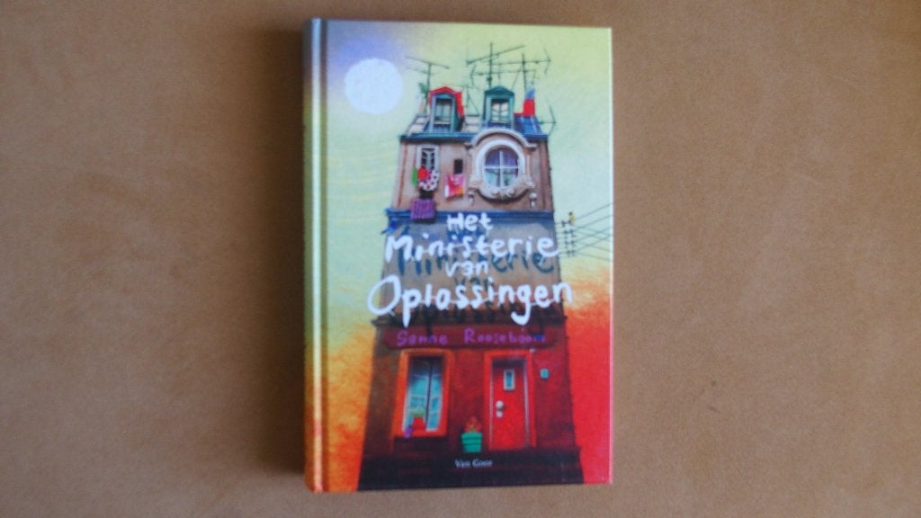 Het Ministerie van Oplossingen - S. Rooseboom - top serie, Boeken, Ophalen of Verzenden, Zo goed als nieuw, Sanne Rooseboom