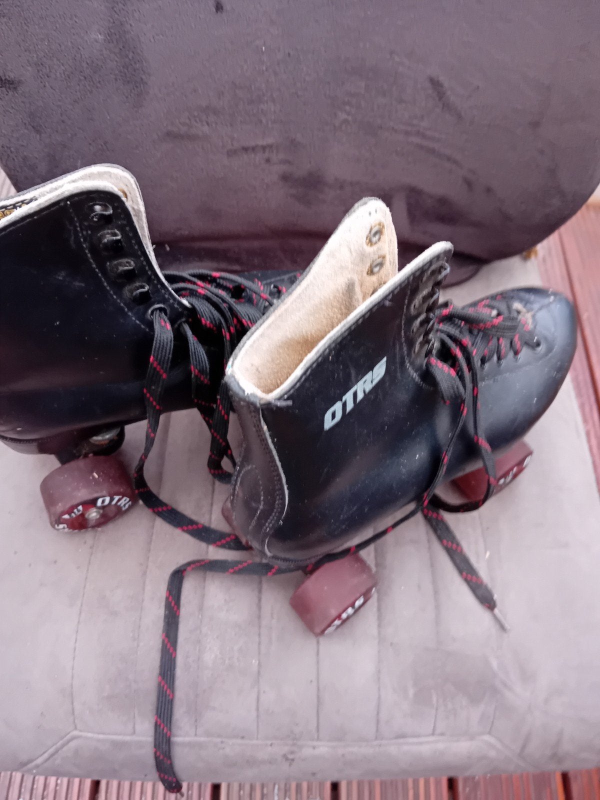 OTRS Roller Skates - Zwart met Rode Veters, Ophalen, Gebruikt, Overige typen, Overige merken