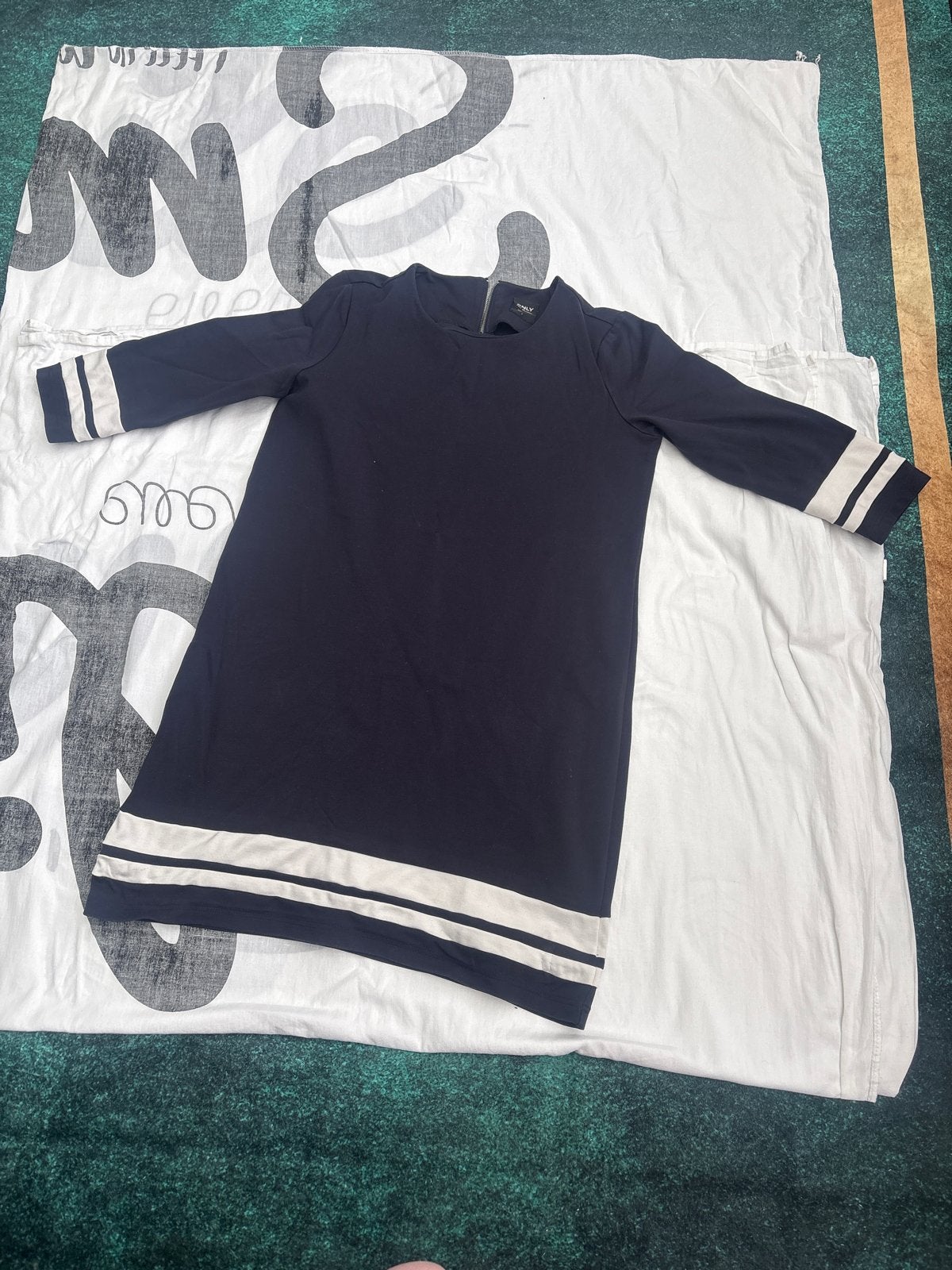 Donkerblauwe jurk met witte strepen, Kleding | Dames, Maat 38/40 (M), Blauw, Ophalen of Verzenden, Zo goed als nieuw