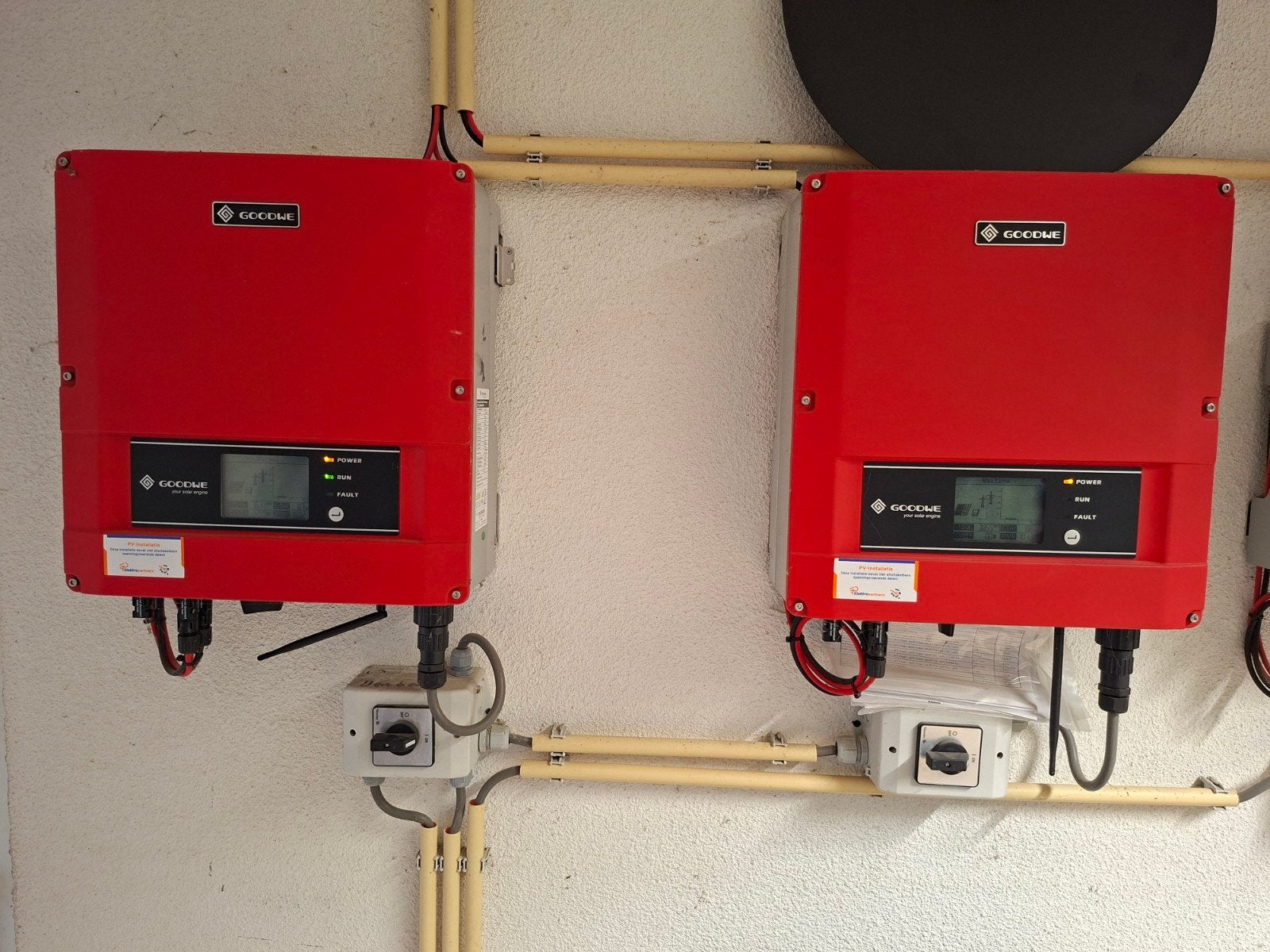 2x Goodwe GW3600-DS 1 fase omvormer, Doe-het-zelf en Verbouw, Elektra en Kabels, Ophalen of Verzenden, Zo goed als nieuw, Overige typen