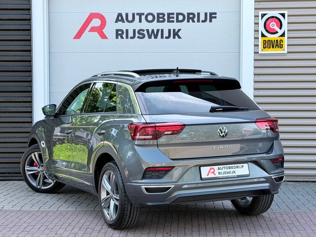 Volkswagen T-ROC 1.5 TSI 3x R-Line Pano/Keyless/Camera, 12 maanden, Euro 6, 4 cilinders, Bedrijf