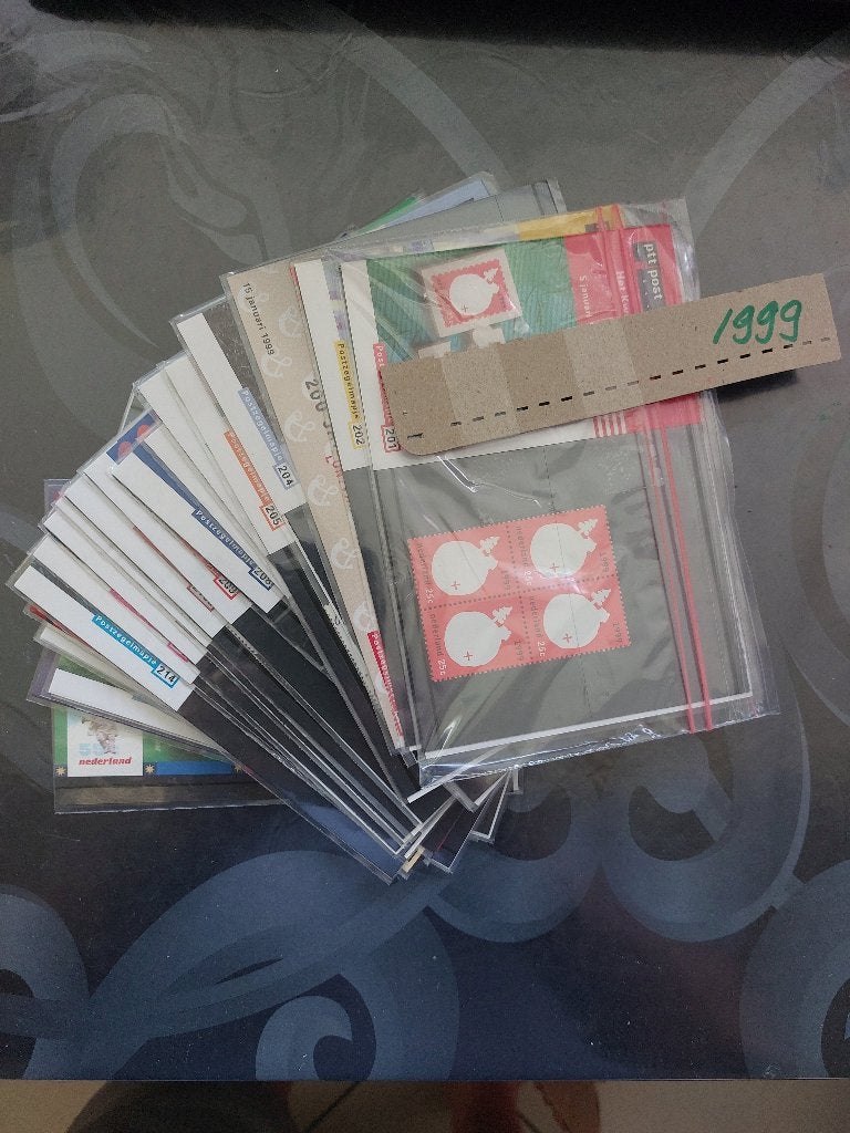 Nederland 1999, postzegelmapjes M201 tm 220b, Ophalen of Verzenden, Na 1940, Postfris