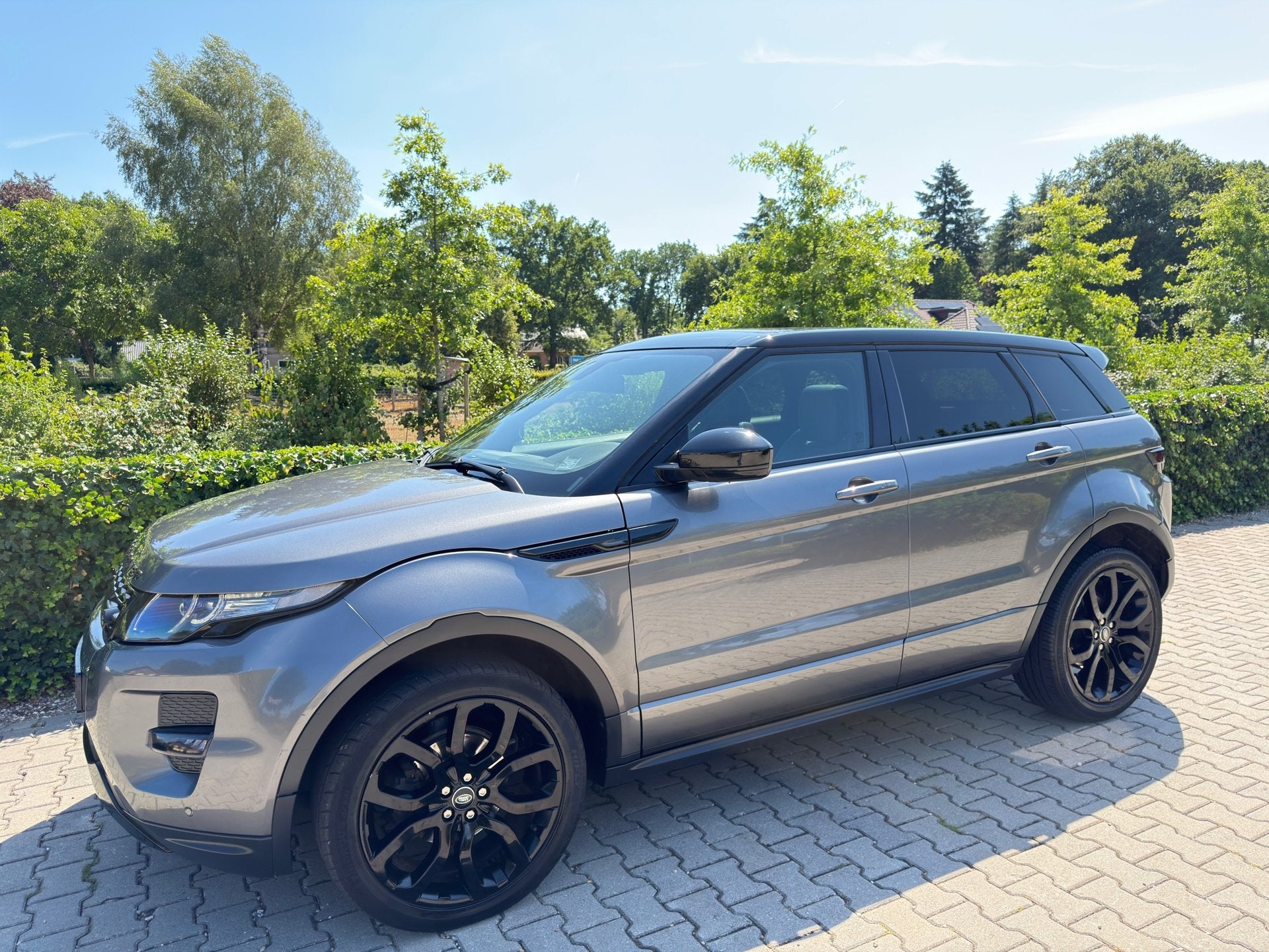 Foto 3 van Land Rover Range Rover Evoque 2.0 Si 4WD R Dynamic Autobiogr