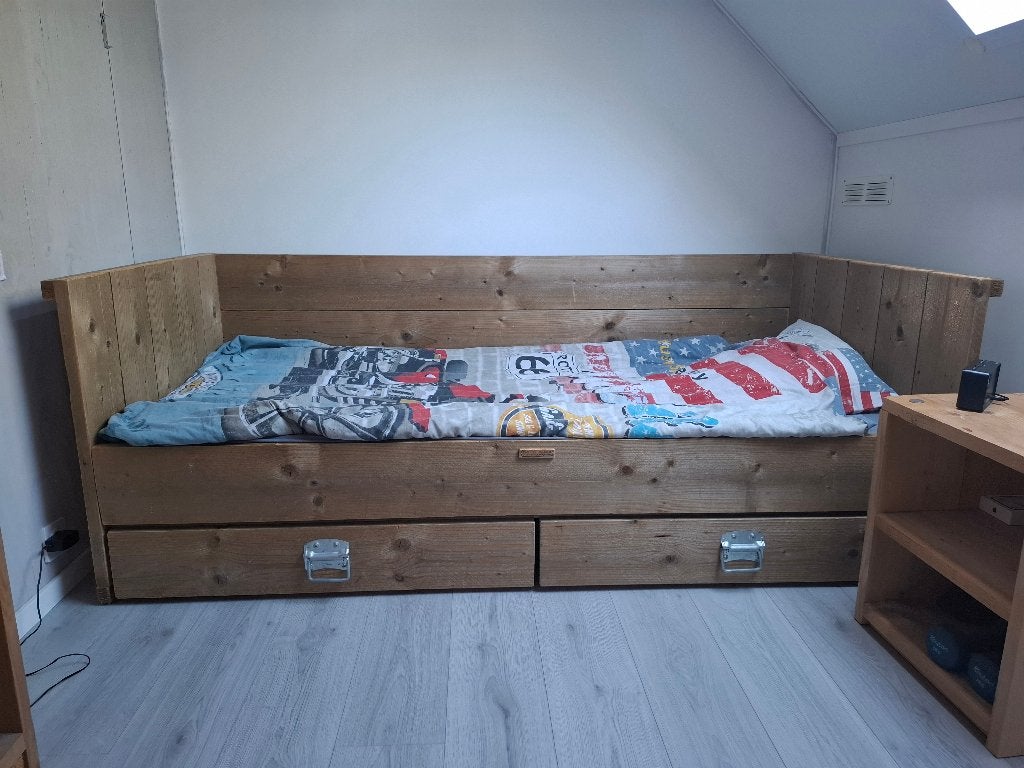 Stoere Steigerhouten eenpersoonsbed 200x90cm, Huis en Inrichting, Ophalen, Gebruikt, Eenpersoons, Bruin