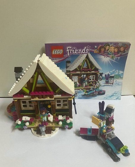 Gave set Lego 41323 Wintersport chalet – skihut – skihuis, Kinderen en Baby's, Speelgoed | Duplo en Lego, Compleet, Lego, Friends
