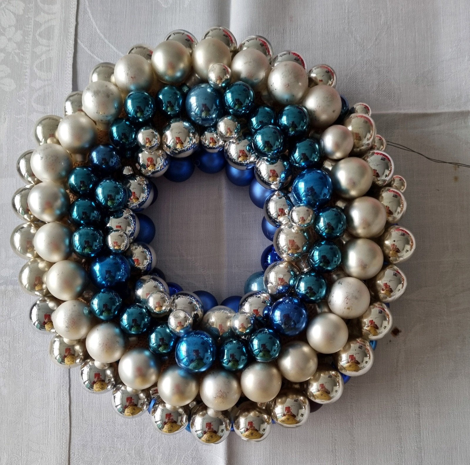 Handgemaakte kerstkrans blauw en zilver, Diversen, Ophalen of Verzenden, Nieuw