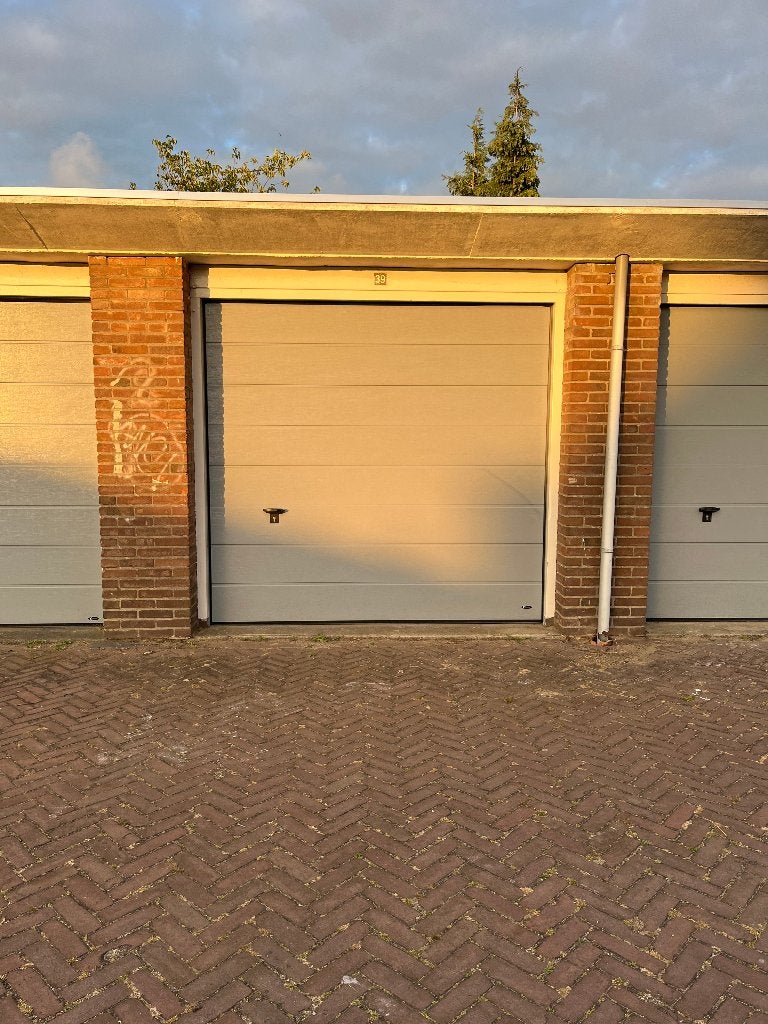 Garagebox te huur of koop in Oegstgeest!